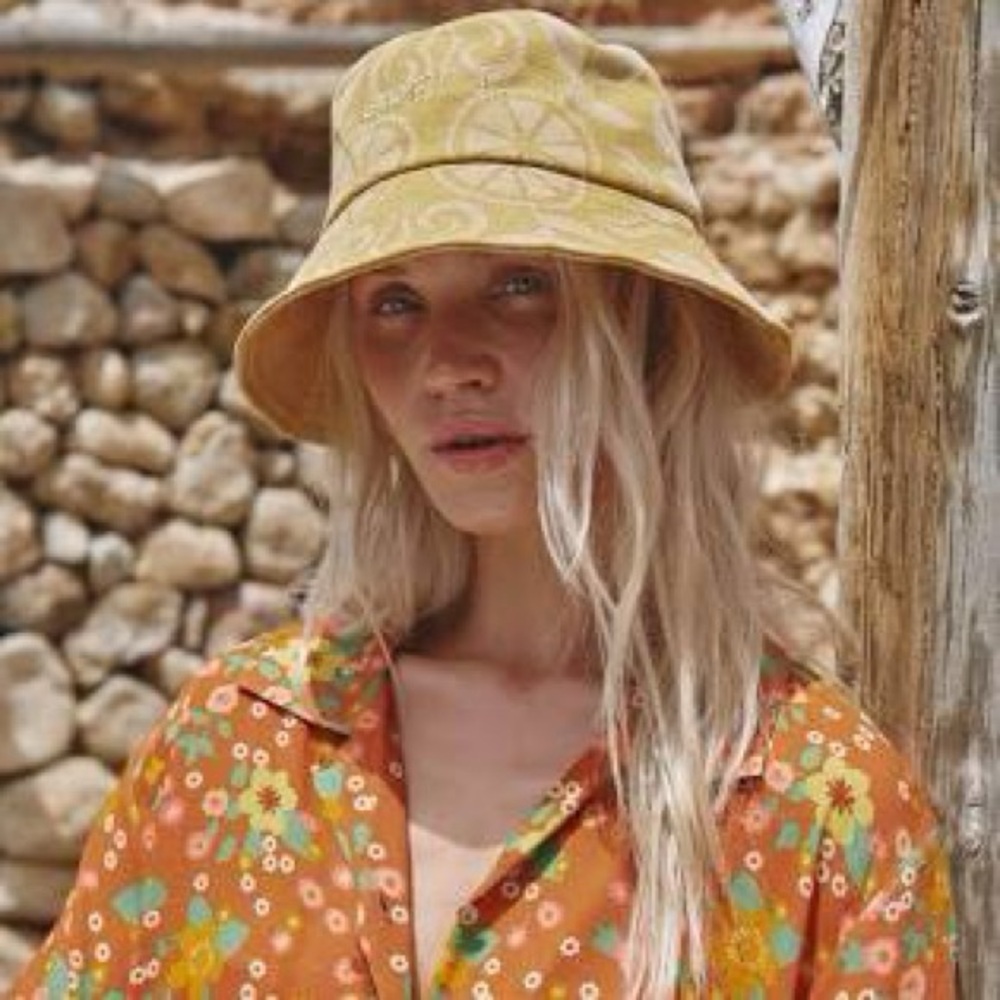NWT Spell Pomelia Bucket Hat S/M ๐ Mustard Color Lemon Print - Picture 6 of 13